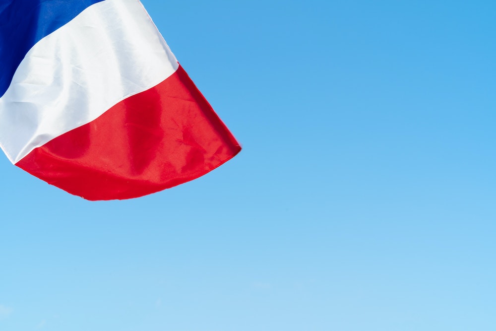 Acquisition de la Nationalité Française : Un Guide Complet par un Expert en Droit